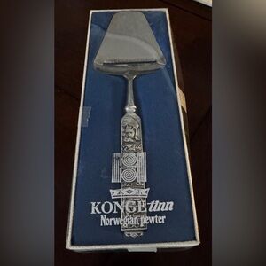NIB Spar Norwegian Pewter Cheese Slicer